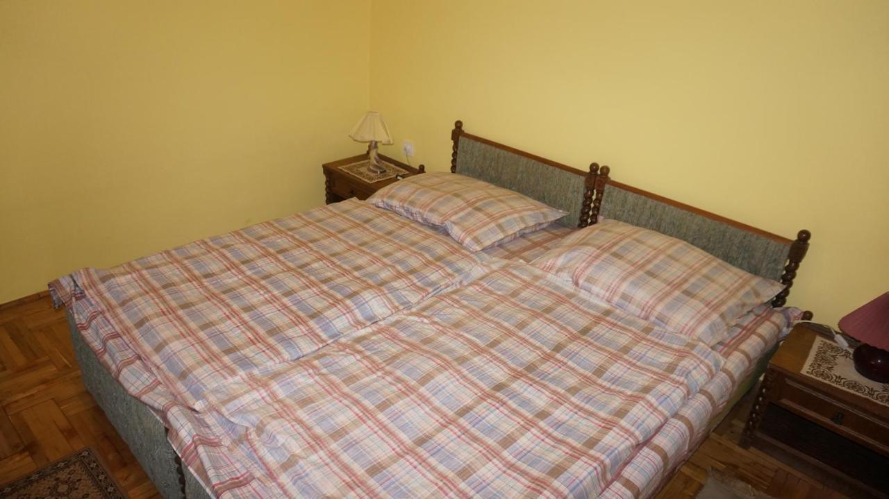 Sunny Apartman Ньиредьхаза Экстерьер фото