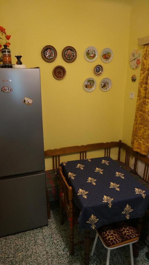 Sunny Apartman Ньиредьхаза Экстерьер фото